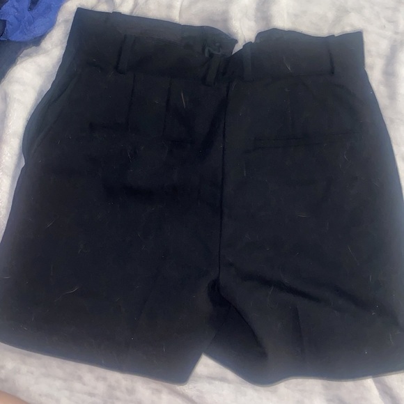 Babaton size 6 black shorts - Picture 3 of 4
